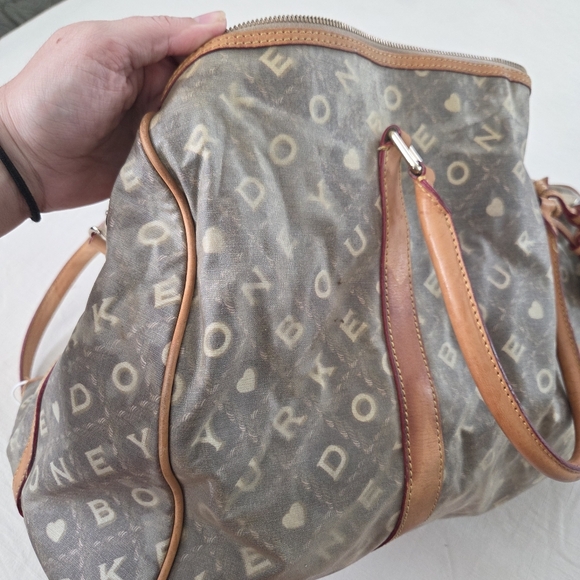 Vintage Dooney & Bourke Brown Spellout Heart Duffle Bag Carry-on Leather Brown - Picture 6 of 16